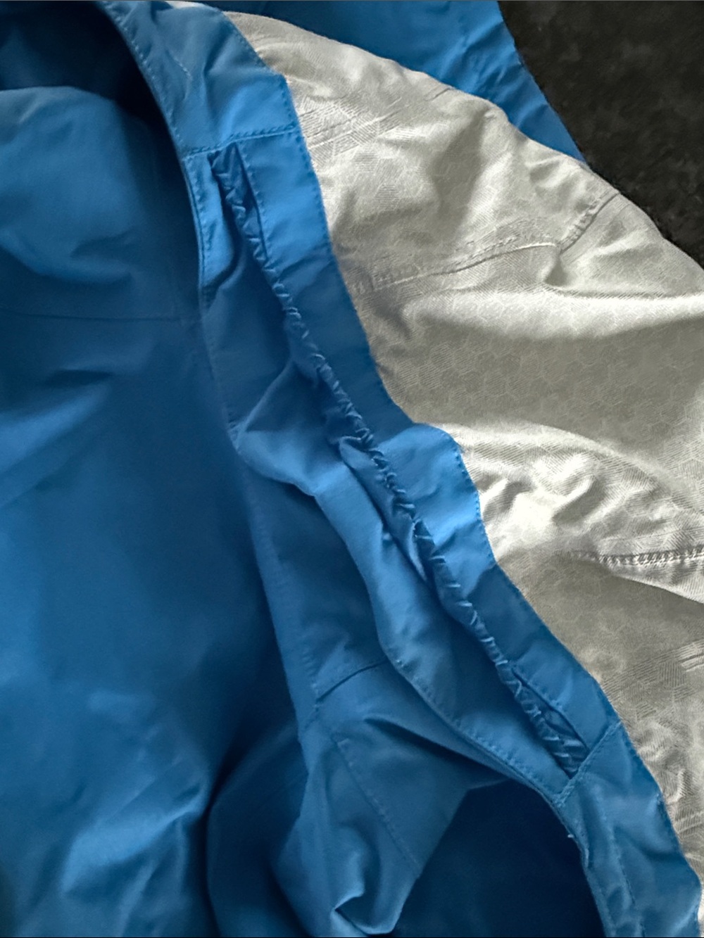 The North Face Bright Blue Hooded Shell Jacket - Like New - Picture 11 of 12